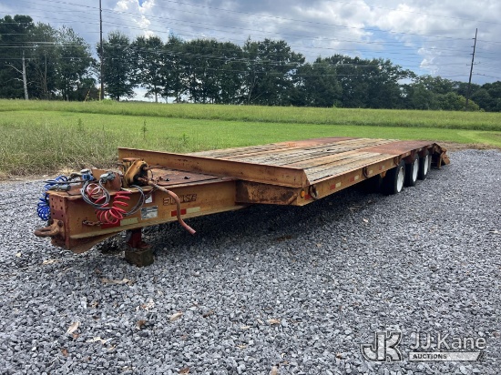(Albertville, AL) 2003 Pitts TA-30 Tri-Axle Tagalong Equipment Trailer Exterior Defects-Broken Air L
