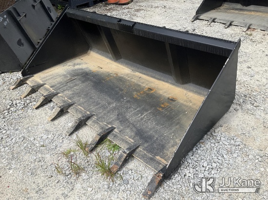 (Villa Rica, GA) 80in Quick Attach Loader Bucket NOTE: This unit is being sold AS IS/WHERE IS via Ti