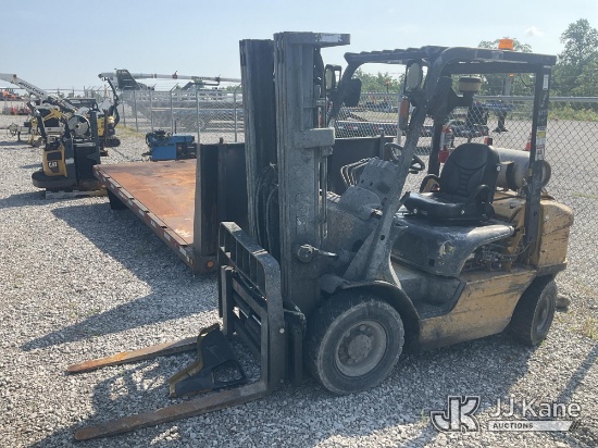 (Verona, KY) 2005 Caterpillar P5000 Rubber Tired Forklift Runs, Moves & Operates) (Engine Performanc