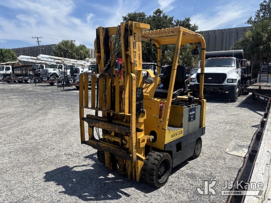 (West Palm Beach, FL) 1983 Hyster E40XL-27 Cushion Tired Forklift Not Running, Condition Unknown, No