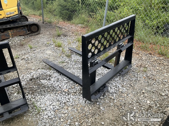 (Villa Rica, GA) 48 Inch Quick Attach Skid Steer Forklift Blades NOTE: This unit is being sold AS IS