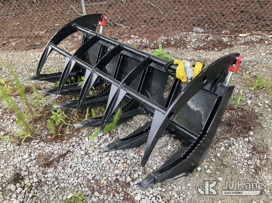 (Villa Rica, GA) 68 Inch Quick Attach Skid Steer Grapple NOTE: This unit is being sold AS IS/WHERE I