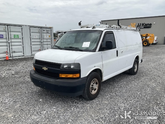 (Hammond, LA) 2018 Chevrolet Express G2500 Cargo Van Runs & Moves) (Interior Defects-See Pictures