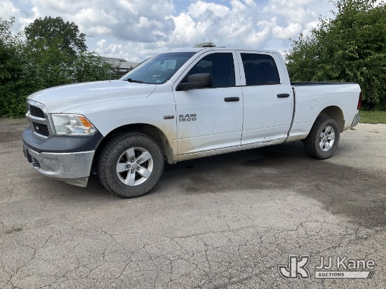 (South Beloit, IL) 2017 Ram 1500 4x4 Crew-Cab Pickup Truck Runs & Moves) (Dash Warning Indicators On