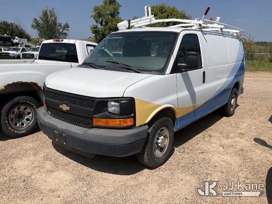 (Shakopee, MN) 2013 Chevrolet Express 2500 Cargo Van Not Running) (Dash Warning Indicators On