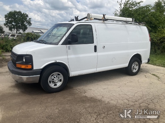 (South Beloit, IL) 2014 Chevrolet Express G2500 Cargo Van Runs & Moves) (Corrosion