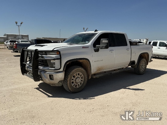 (Midland, TX) 2024 Chevrolet Silverado 2500HD Crew-Cab Pickup Truck Runs & Moves