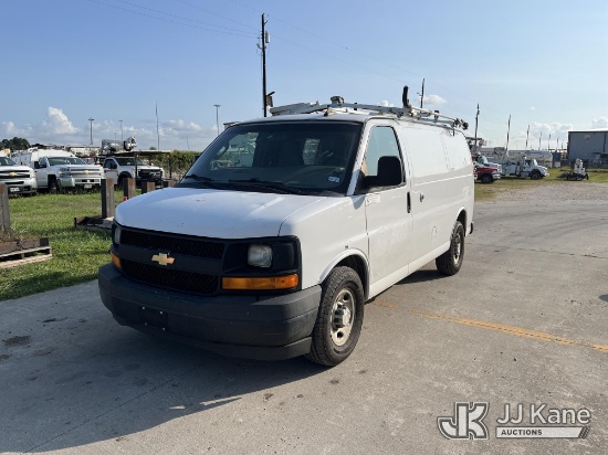 (Houston, TX) 2017 Chevrolet Express G2500 Cargo Van Runs & Moves) (Dash Warning Indicator On