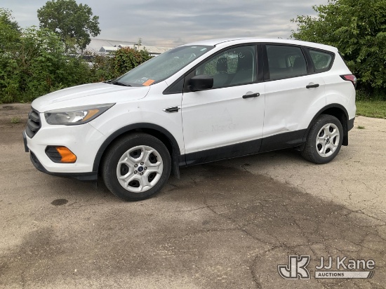 (South Beloit, IL) 2018 Ford Escape S FWD 4-Door Sport Utility Vehicle Runs & Moves) (Transmission/D