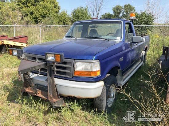 (Shakopee, MN) 1997 Ford F-250 Pickup Truck Not Running, Condition Unknown) (Dash Warning Indicators