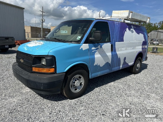 (Gonzales, LA) 2017 Chevrolet Express G2500 Cargo Van Runs & Moves