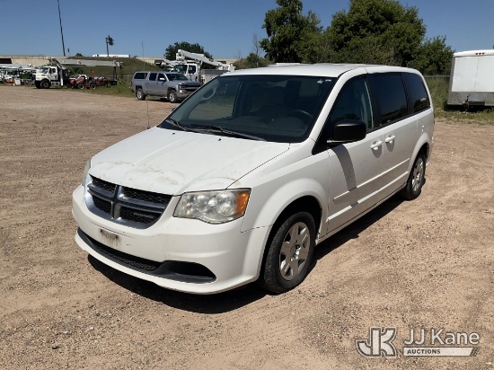 (Shakopee, MN) 2011 Dodge Grand Caravan Mini Passenger Van Runs & Moves) (Engine Won't Stay Running