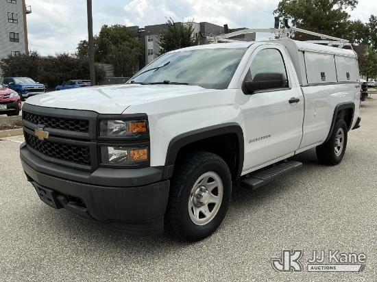 (Cedar Rapids, IA) 2014 Chevrolet Silverado 1500 4x4 Pickup Truck Runs & Moves) (Windshield Deficien