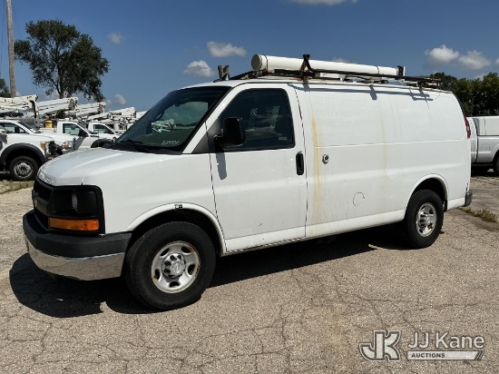 (South Beloit, IL) 2014 Chevrolet Express G2500 Cargo Van Runs & Moves) (Corrosion