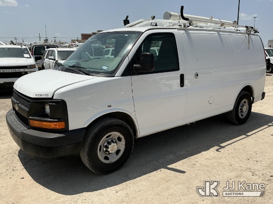 (Waxahachie, TX) 2013 Chevrolet Express G2500 Cargo Van Runs & Moves