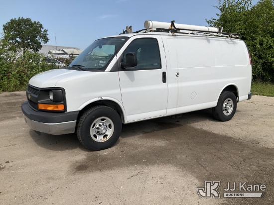 (South Beloit, IL) 2014 Chevrolet Express G2500 Cargo Van Runs & Moves) (Corrosion