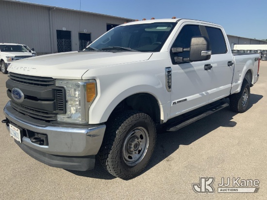 (Jonesboro, AR) 2017 Ford F-250 SD Crew-Cab Pickup Truck Runs & Moves