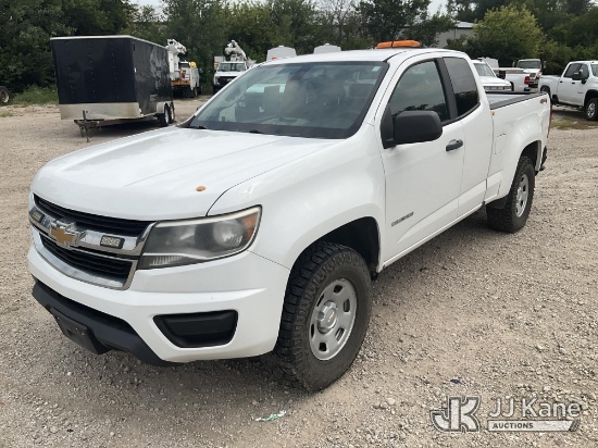 (Des Moines, IA) 2019 Chevrolet Colorado Extended-Cab Pickup Truck Runs & Moves) (Dash Warning Indic