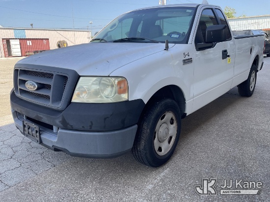 (Bryan, TX) 2005 Ford F-150 Extended-Cab Pickup Truck, Utility Company Owned & Maintained Runs & Mov