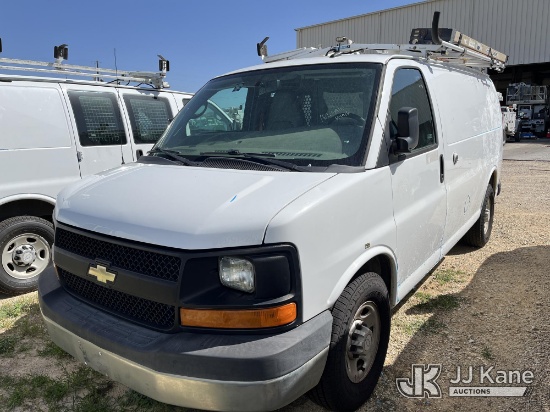 (Houston, TX) 2014 Chevrolet Express G2500 Cargo Van Not Running, Condition Unknown) (Transmission N