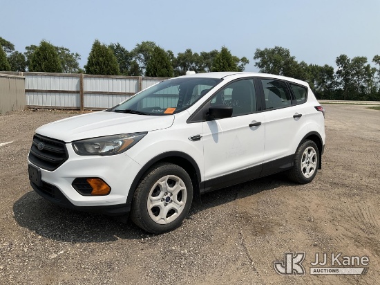 (South Beloit, IL) 2018 Ford Escape 4-Door Sport Utility Vehicle Runs & Moves) (Passenger Side Rear
