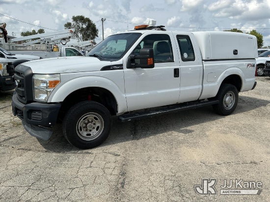 (South Beloit, IL) 2015 Ford F250 4x4 Extended-Cab Pickup Truck Runs & Moves