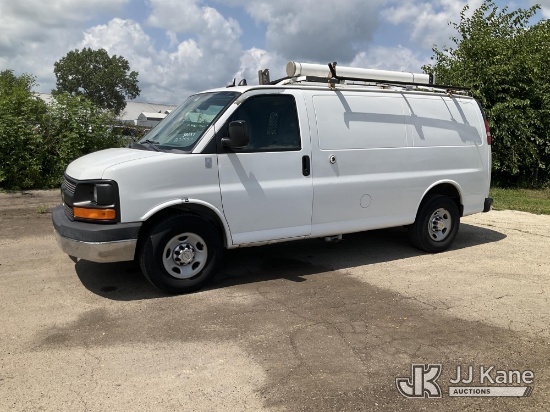 (South Beloit, IL) 2014 Chevrolet Express 2500 Cargo Van Runs & Moves) (Corrosion, Dash Warning Indi