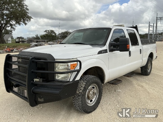 (Bandera, TX) 2012 Ford F-250 SD Crew-Cab Pickup Truck, Loose items NOT Included Runs, Moves & Opera