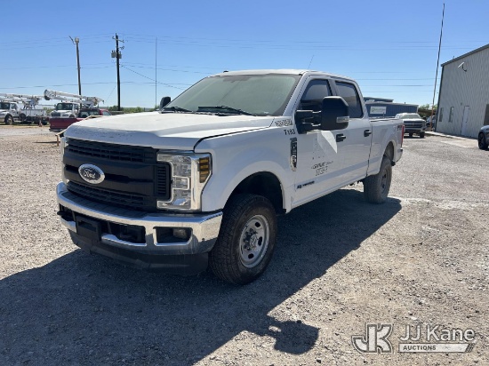 (Laredo, TX) 2017 Ford F-250 SD Crew-Cab Pickup Truck Condition Unknown) (Seller States: Electrical
