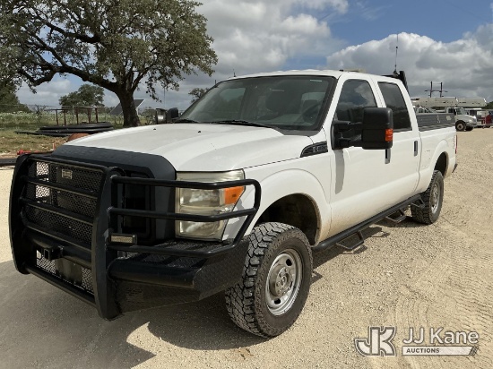 (Bandera, TX) 2012 Ford F-250 SD Crew-Cab Pickup Truck, Loose items NOT Included Runs, Moves & Opera
