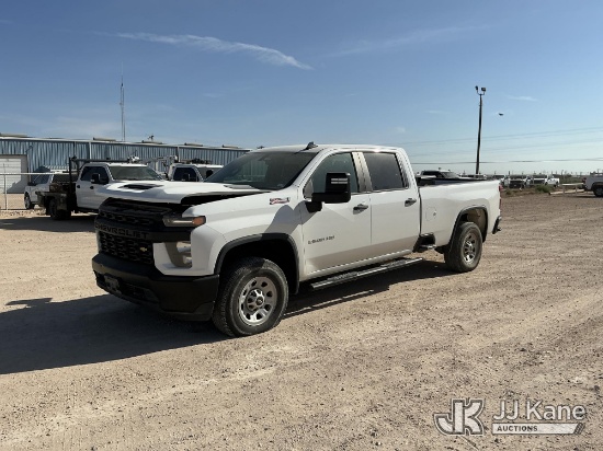 (Midland, TX) 2023 Chevrolet Silverado 2500HD Crew-Cab Pickup Truck Runs & Moves) (Won't Stay Runnin
