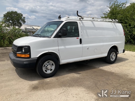 (South Beloit, IL) 2015 Chevrolet Express G2500 Cargo Van Runs & Moves