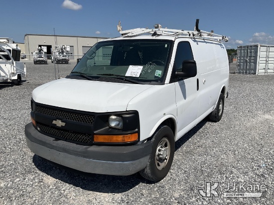 (Hammond, LA) 2014 Chevrolet Express G2500 Cargo Van Runs & Moves