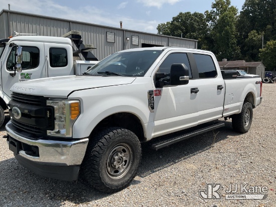 (Memphis, TN) 2017 Ford F-350 SD Crew-Cab Pickup Truck Runs & Does Not Move) (Transmission/Drivetrai