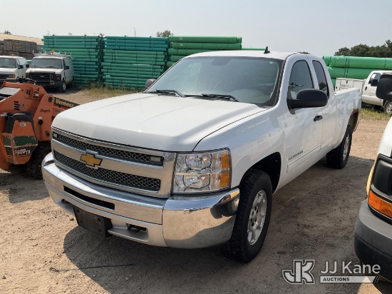 (Shakopee, MN) 2013 Chevrolet Silverado 1500 4x4 Extended-Cab Pickup Truck Not Running, Condition Un