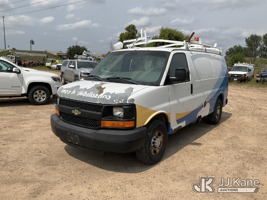 (Shakopee, MN) 2008 Chevrolet Express G2500 Cargo Van Runs & Moves) (Dash Warning Indicators On