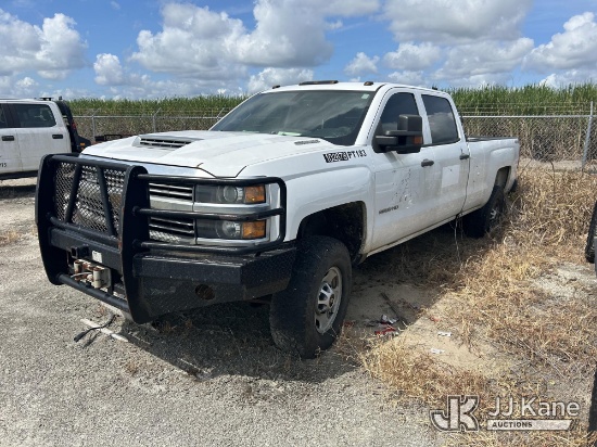 (Port Allen, LA) 2017 Chevrolet Silverado 2500HD Crew-Cab Pickup Truck Not Running, Condition Unknow