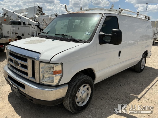 (Waxahachie, TX) 2008 Ford E150 Cargo Van Runs & Moves) (Dash Warning Indicators On