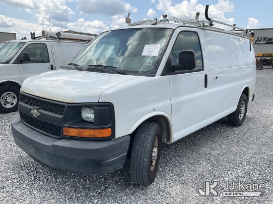 (Hammond, LA) 2015 Chevrolet Express G2500 Cargo Van Runs & Moves) (Dash Warning Indicators On, Inte