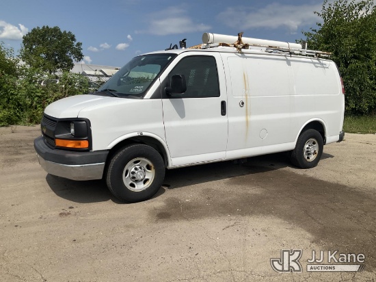 (South Beloit, IL) 2014 Chevrolet Express G2500 Cargo Van Runs & Moves) (Corrosion