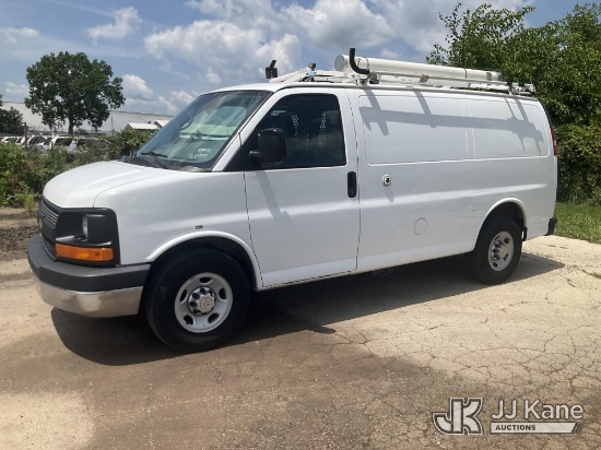 (South Beloit, IL) 2014 Chevrolet Express G2500 Cargo Van Runs & Moves) (Dash Warning Indicators On