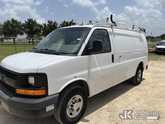 (Houston, TX) 2015 Chevrolet Express G2500 Cargo Van Runs & Moves) (Dash Warning Indicators On