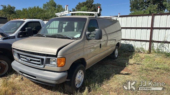 (Oklahoma City, OK) 2007 Ford Econoline E-350 SD Cargo Van Not Running, Condition Unknown) (Windshie