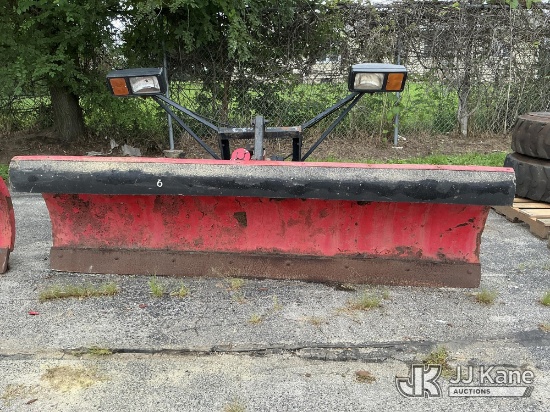 (South Beloit, IL) 8 Ft Western Uni-Mount Snow Plow NOTE: This unit is being sold AS IS/WHERE IS via