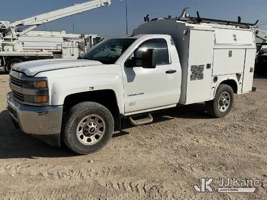 (Waxahachie, TX) 2015 Chevrolet Silverado 3500HD Enclosed Service Truck Runs & Moves) (Interior Defe