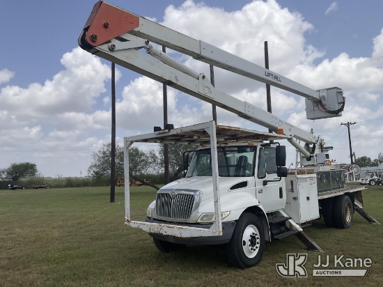 (Victoria, TX) Lift-All LAN-65-2E, Bucket Truck rear mounted on 2007 International 4300 Flatbed/Util