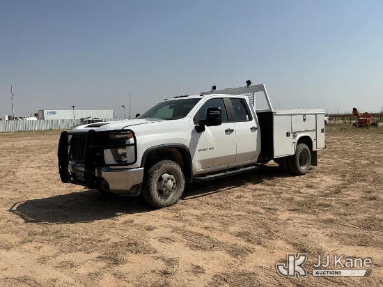 (Stanton, TX) 2020 Chevrolet Silverado 3500HD Extended-Cab Service Truck Runs & Moves) (Won't Stay R