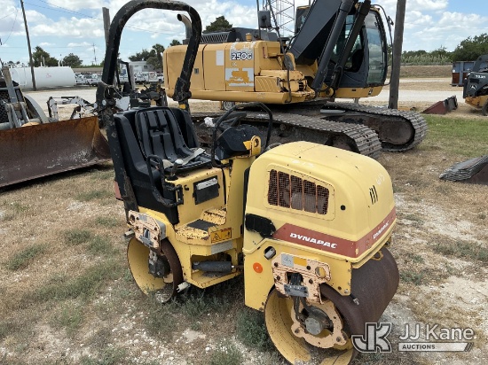 (Olmito, TX) Dynapac CC900 Articulating Smooth Drum Vibratory Roller, Cooperative Owned And Maintain