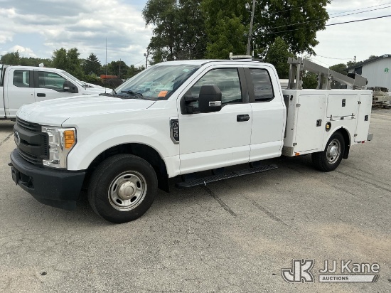(South Beloit, IL) 2017 Ford F250 Extended-Cab Service Truck Runs & Moves