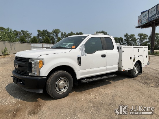 (South Beloit, IL) 2017 Ford F250 Extended-Cab Service Truck Runs & Moves) (Dash Warning Indicators